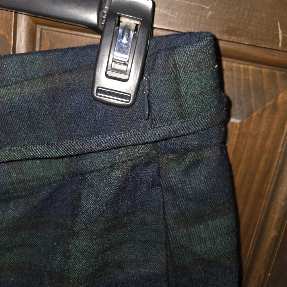 Hollister Green and Black Plaid Skirt - Picture 5 of 6